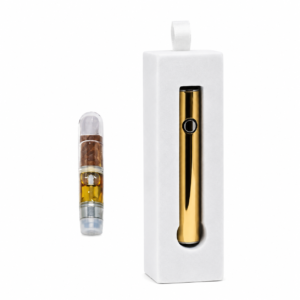 Point five milliliter clear glass oil cell and electronic battery device starter kit